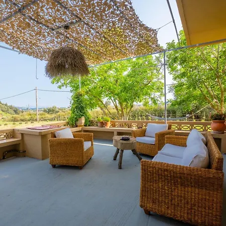 Agapanthus Retreat Kouvalata