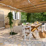 Agapanthus Retreat Вилла *
