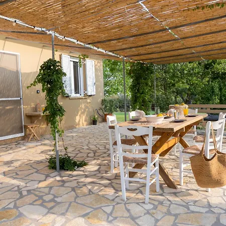 Agapanthus Retreat Villa *