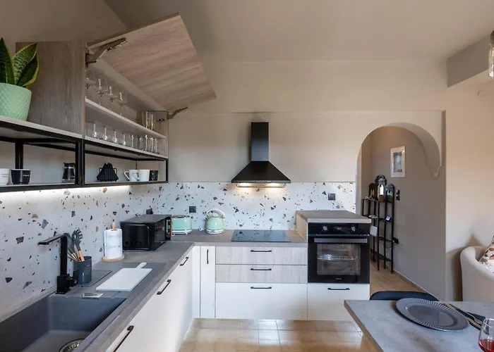 Agapanthus Retreat Kouvalata